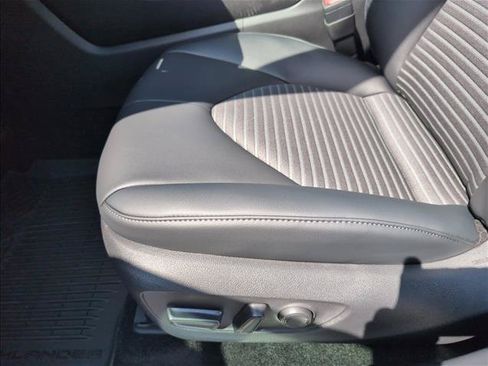 New 2026 Toyota Highlander XSE AWD/4WD image 4