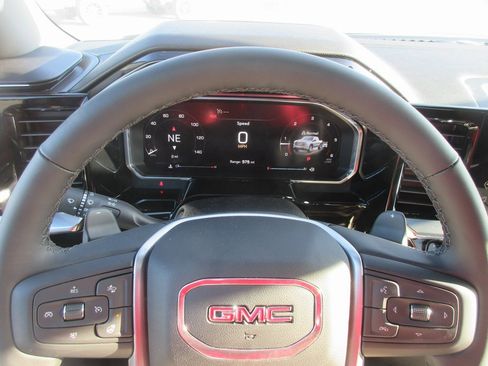 New 2026 GMC Sierra 1500 Elevation image 17