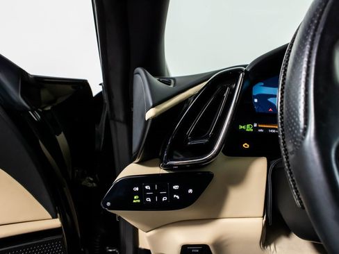 Certified 2023 Ferrari Roma image 37