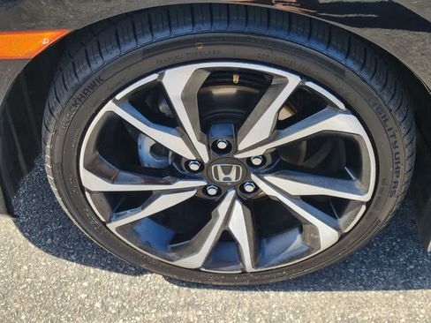 Used 2020 Honda Civic Sport image 9