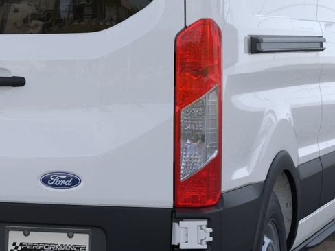 New 2026 Ford Transit 250 148 Medium Roof w/ Load Area Protection Package RWD image 21