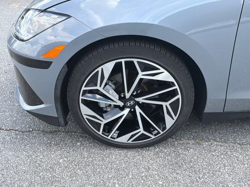 Used 2024 Hyundai Ioniq 6 SEL RWD image 12