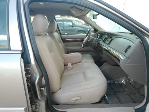 Used 2003 Mercury Grand Marquis GS RWD image 18