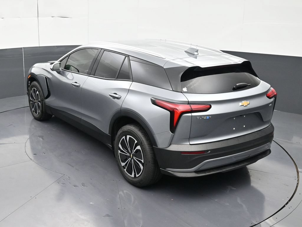 Used 2024 Chevrolet Blazer EV LT AWD/4WD image 17