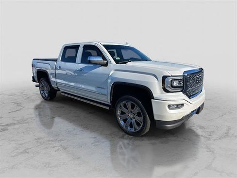 Used 2017 GMC Sierra 1500 Denali w/ Denali Ultimate Package image 3