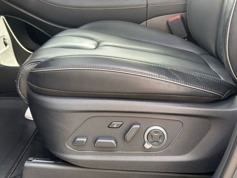 Used 2025 Hyundai Palisade Calligraphy image 32