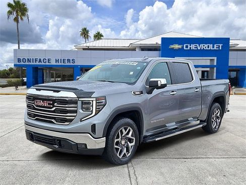 Used 2023 GMC Sierra 1500 SLT w/ SLT Premium Package image 2