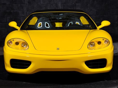 Used 2001 Ferrari 360 Spider RWD image 3