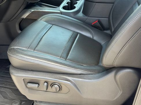 Used 2022 GMC Sierra 1500 Denali w/ Denali Premium Package AWD/4WD image 25