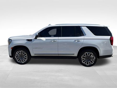 Used 2023 GMC Yukon Denali Ultimate AWD/4WD image 4