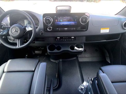 New 2025 Mercedes-Benz Sprinter 2500 image 16