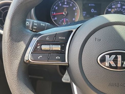 Used 2019 Kia Forte LXS FWD image 18