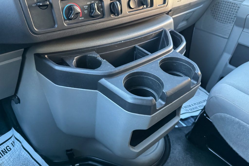 Certified 2017 Ford E-350 and Econoline 350 Super Duty w/ Power Windows & Locks Group RWD image 35