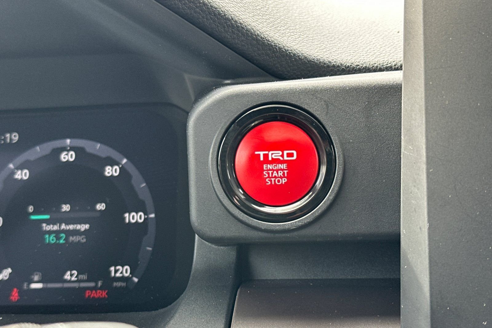 Used 2024 Toyota Tacoma TRD Off-Road w/ TRD Off Road Upgrade Package AWD/4WD image 24