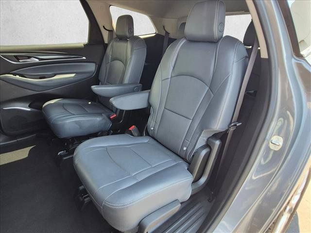 Used 2018 Buick Enclave Premium w/ Experience Buick Package FWD image 19