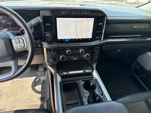 Used 2024 Ford F250 Lariat w/ Lariat Ultimate Package AWD/4WD image 8