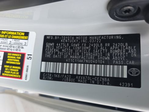 Used 2022 Toyota Camry LE w/ Carpet Mat Package (TMS) image 25