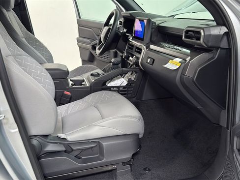 New 2025 Toyota Tacoma SR5 image 18
