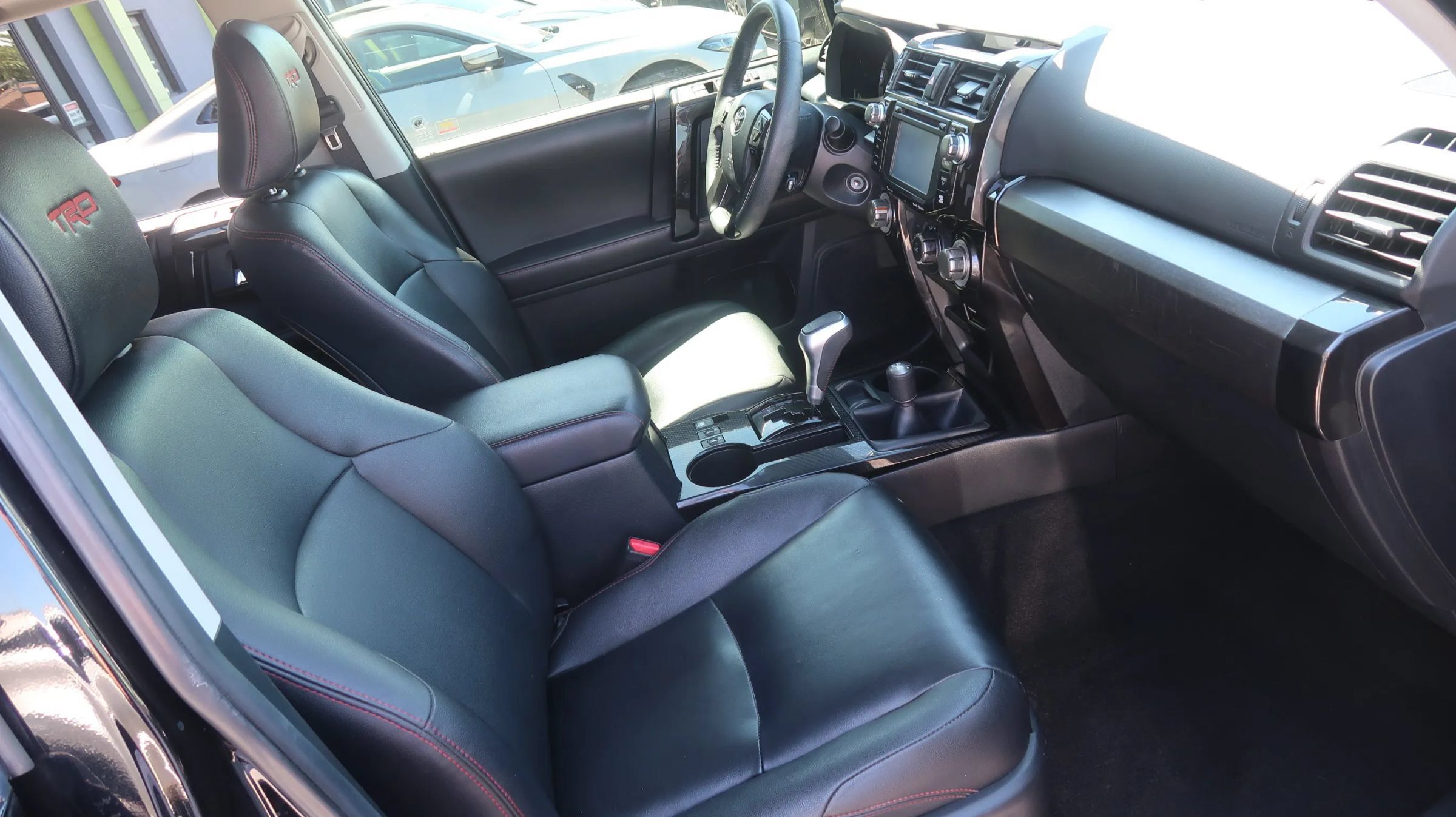 Used 2019 Toyota 4Runner TRD Off-Road Premium AWD/4WD image 26