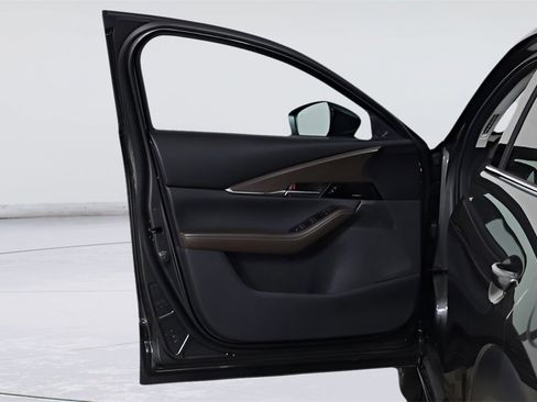 New 2025 MAZDA CX-30 2.5 Turbo w/ Premium Package image 15