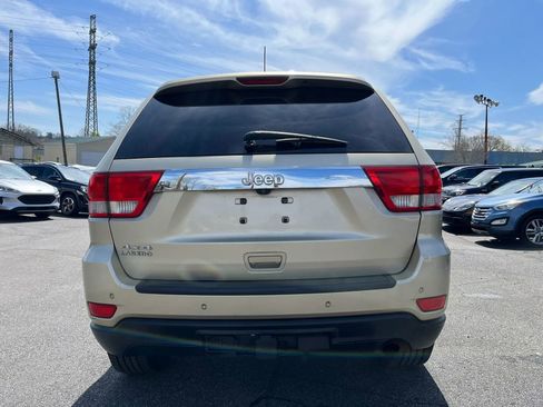Used 2012 Jeep Grand Cherokee Laredo image 6