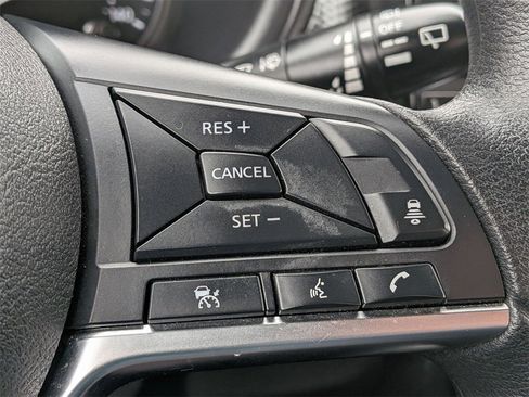 Used 2024 Nissan Kicks SV image 14