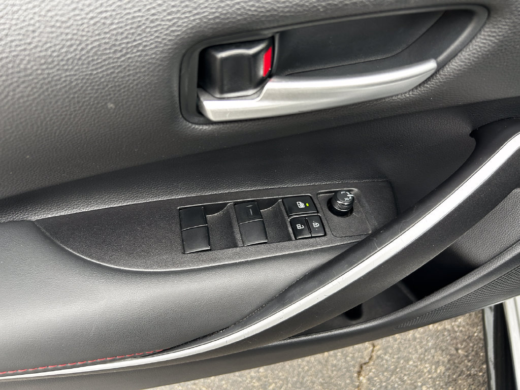 Used 2025 Toyota Corolla SE FWD image 10
