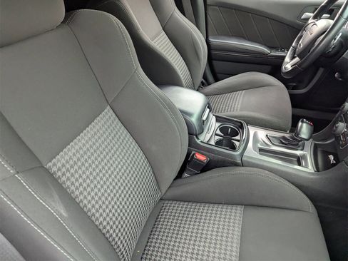 Used 2019 Dodge Charger GT w/ Blacktop Package image 10
