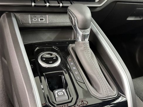 Used 2026 Chevrolet Colorado LT w/ Advanced Trailering Package image 24