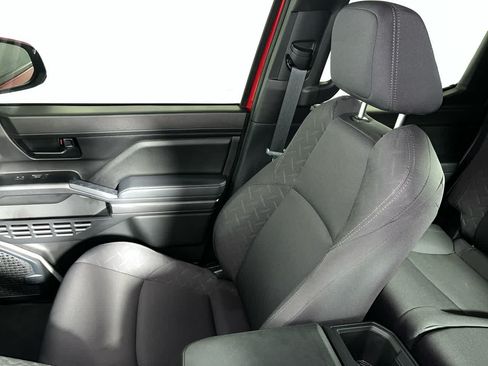 Used 2024 Toyota Tacoma SR5 AWD/4WD image 26