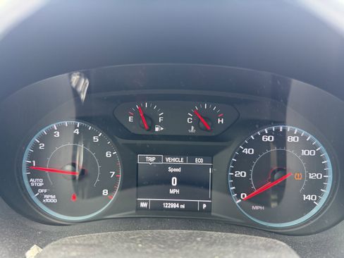 Used 2018 Chevrolet Malibu LS FWD image 11