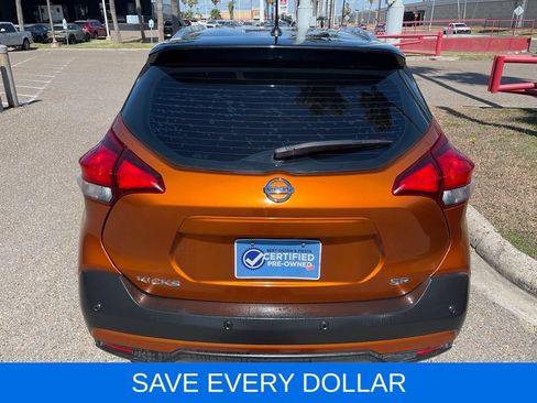 Used 2020 Nissan Kicks SR w/ SR Premium Package FWD image 5