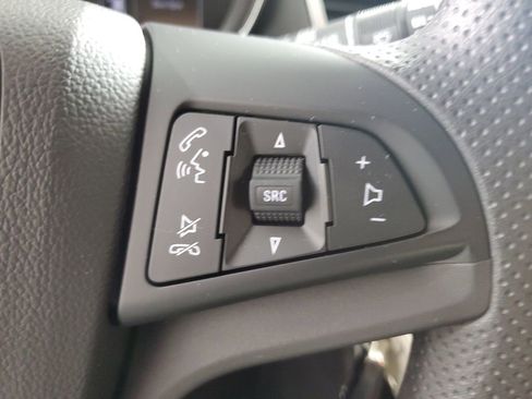 Used 2022 Chevrolet Trax LS w/ Tint and Cruise Package image 23