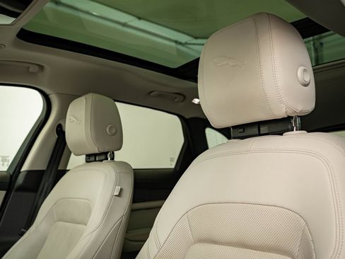 Used 2023 Jaguar F-PACE S image 21