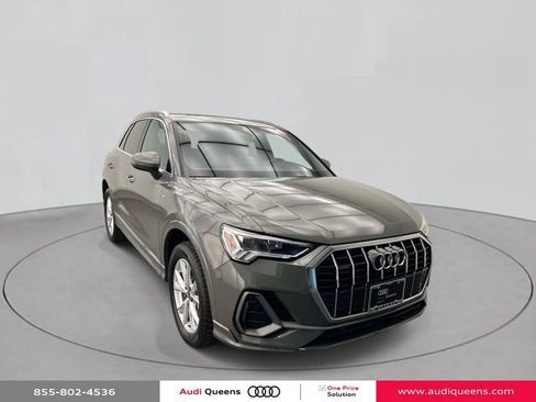 Used 2023 Audi Q3 2.0T Premium Plus w/ Premium Plus Package AWD/4WD image 3