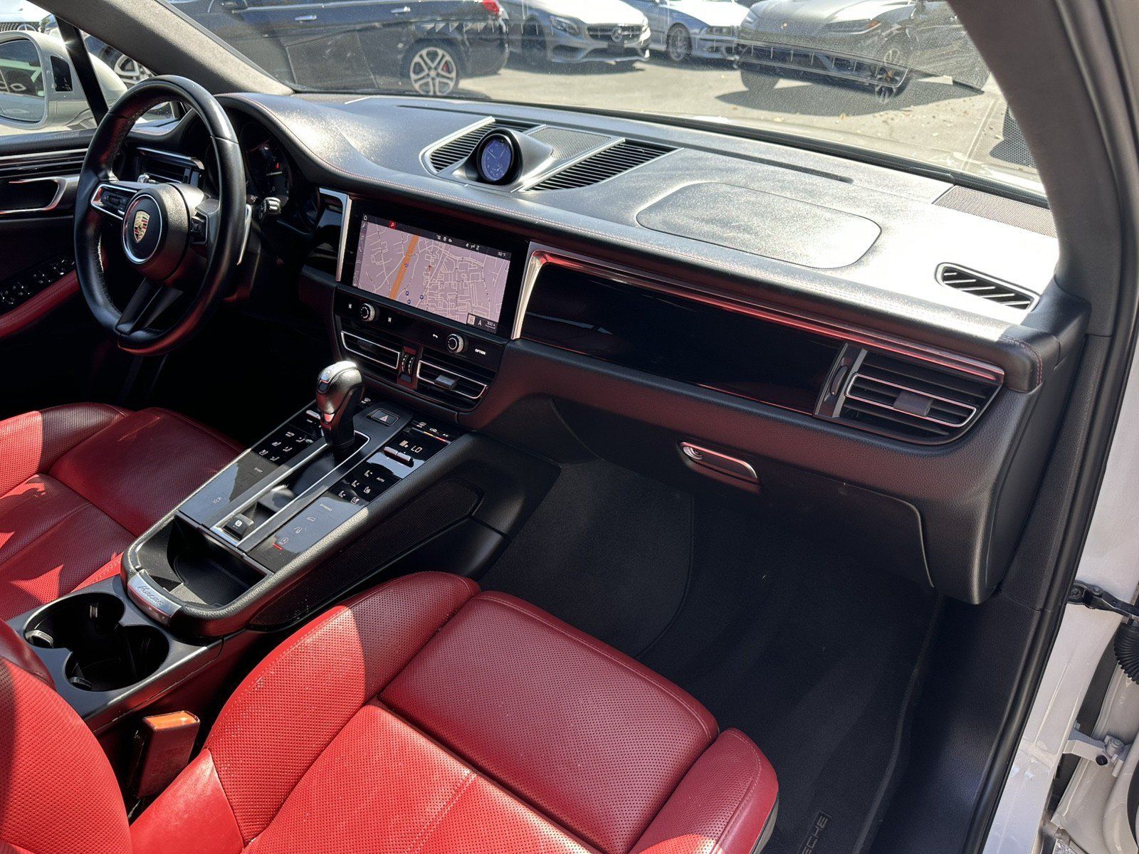 Used 2023 Porsche Macan AWD/4WD image 20
