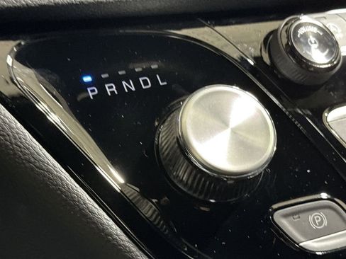 New 2026 Chrysler Pacifica Select w/ S Appearance Package image 18