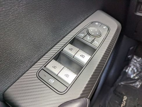 Used 2023 Mitsubishi Outlander SE Black Edition FWD image 22