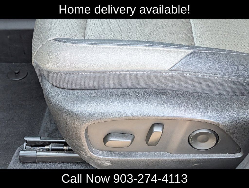Used 2025 Chevrolet Equinox LT w/ Convenience Package II FWD image 26