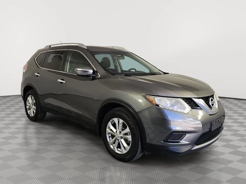 Used 2016 Nissan Rogue SV AWD/4WD image 2