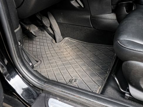 Used 2019 MINI Cooper 2-Door Hardtop image 16