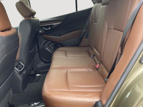 Used 2020 Subaru Outback Touring AWD/4WD image 5