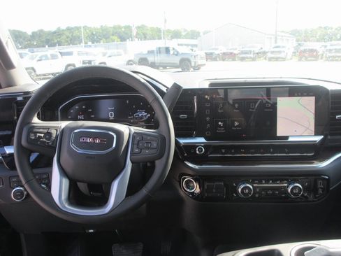 New 2025 GMC Sierra 2500 SLE w/ SLE Value Package; image 16