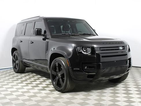 Used 2024 Land Rover Defender 110 X-Dynamic SE AWD/4WD image 41