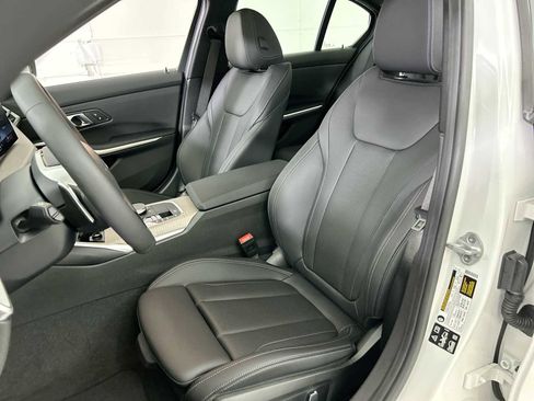 Used 2025 BMW 330i xDrive Sedan w/ Premium Package image 13