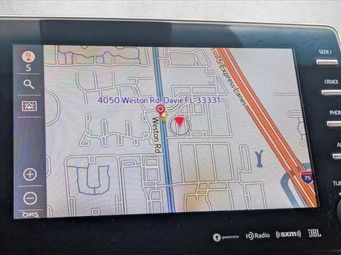 Certified 2022 Toyota Avalon Limited image 12