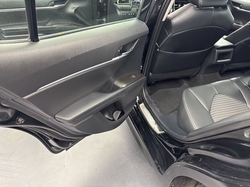 Used 2022 Toyota Camry SE FWD image 36