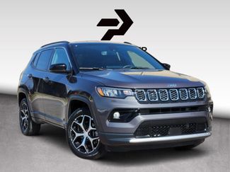 Used 2024 Jeep Compass Limited video 1