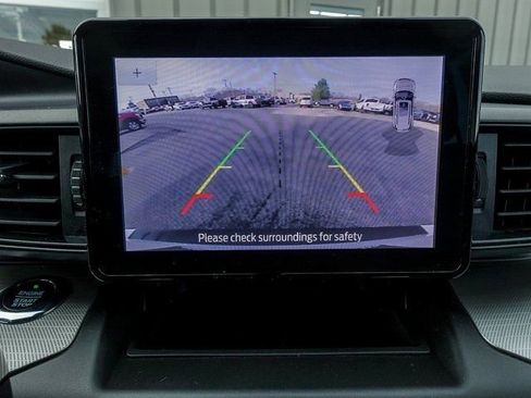 Used 2020 Ford Explorer XLT w/ Comfort Package image 19