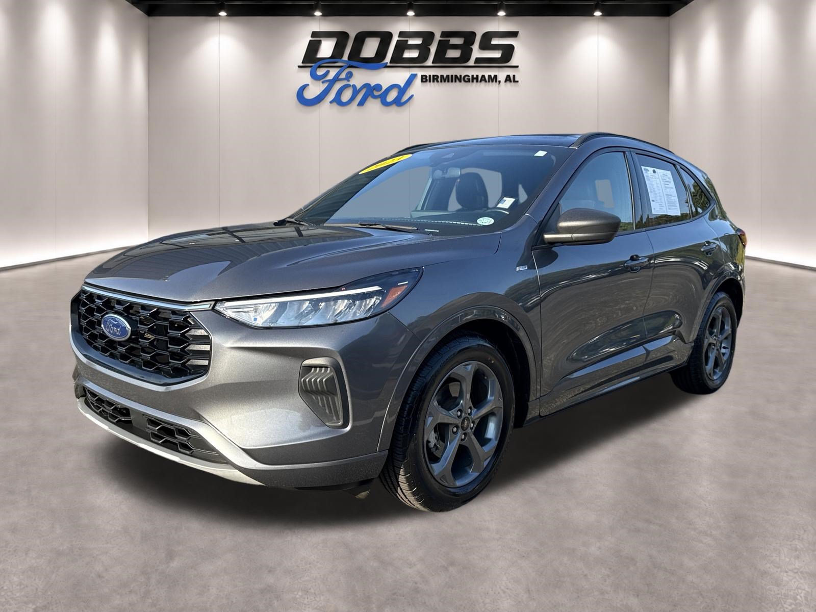 Used 2023 Ford Escape ST-Line w/ Tech Pack #1 FWD image 3